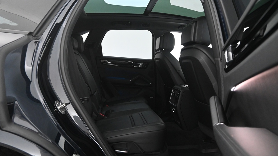 Porsche Cayenne vaihtoauto