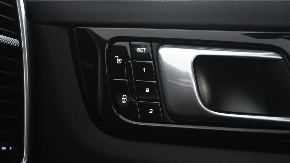 Porsche Cayenne vaihtoauto