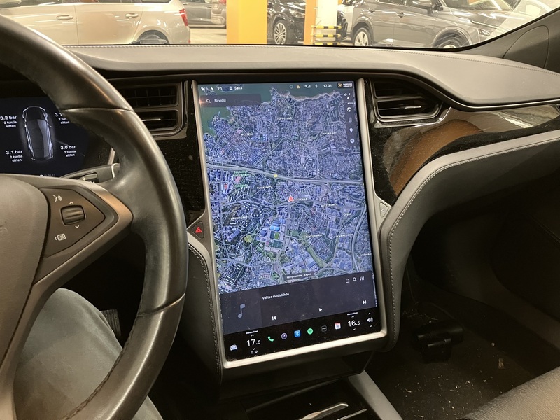 Tesla Model S vaihtoauto