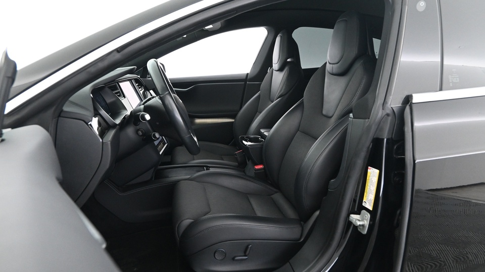 Tesla Model S vaihtoauto