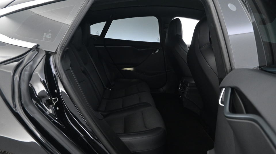 Tesla Model S vaihtoauto