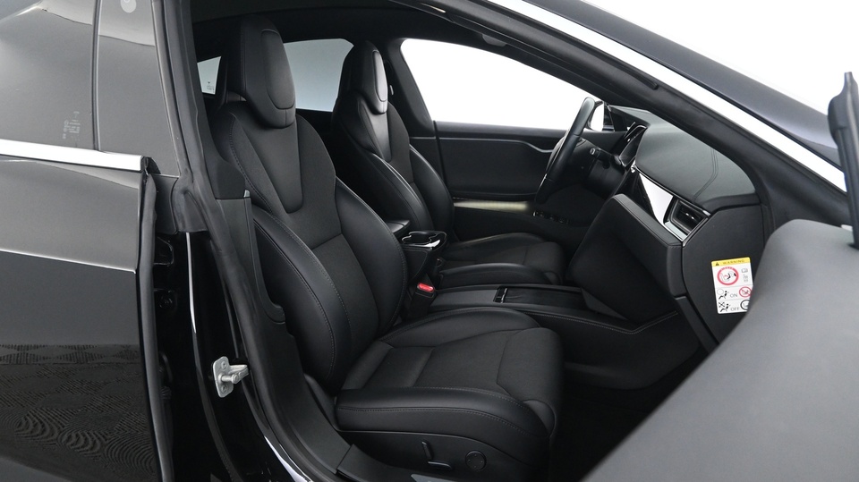 Tesla Model S vaihtoauto