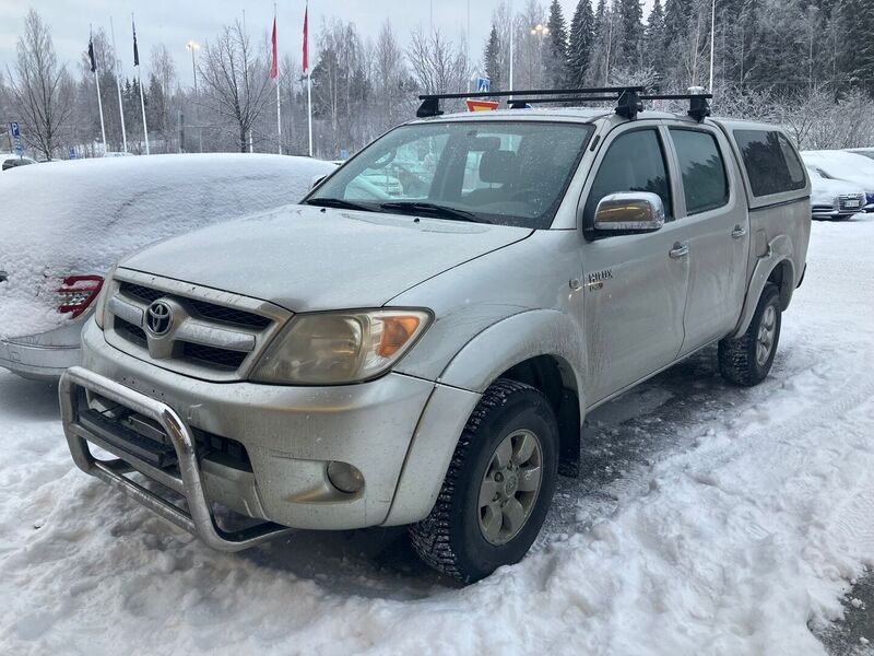 Toyota Hilux vaihtoauto
