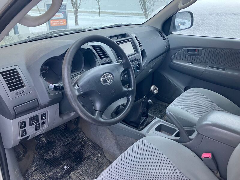 Toyota Hilux vaihtoauto