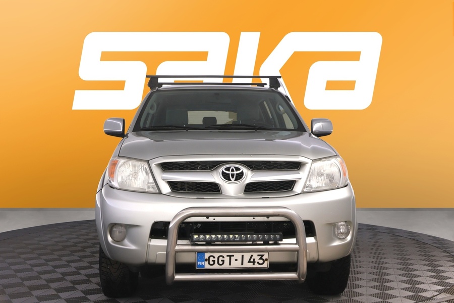 Toyota Hilux vaihtoauto