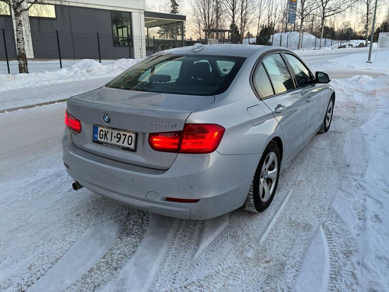 BMW 320 vaihtoauto
