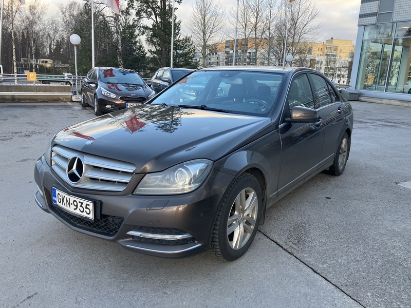 Mercedes-Benz C vaihtoauto
