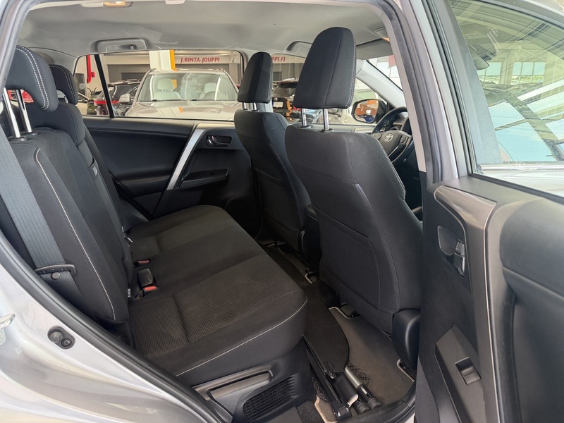 Toyota RAV4 vaihtoauto