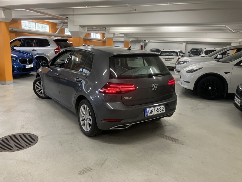 Volkswagen Golf vaihtoauto