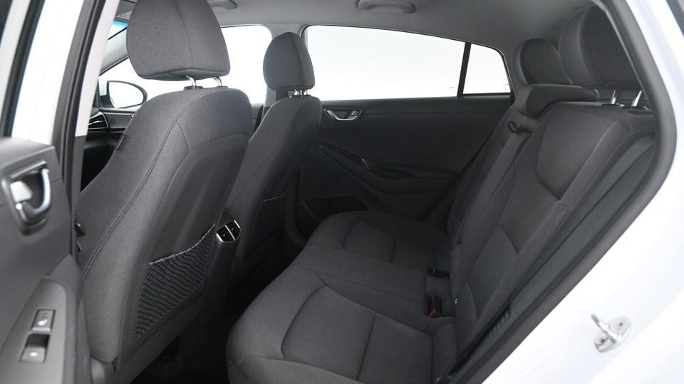 Hyundai IONIQ plug-in vaihtoauto