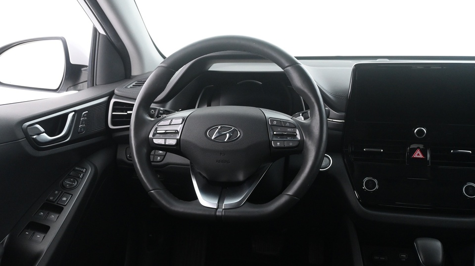 Hyundai IONIQ plug-in vaihtoauto