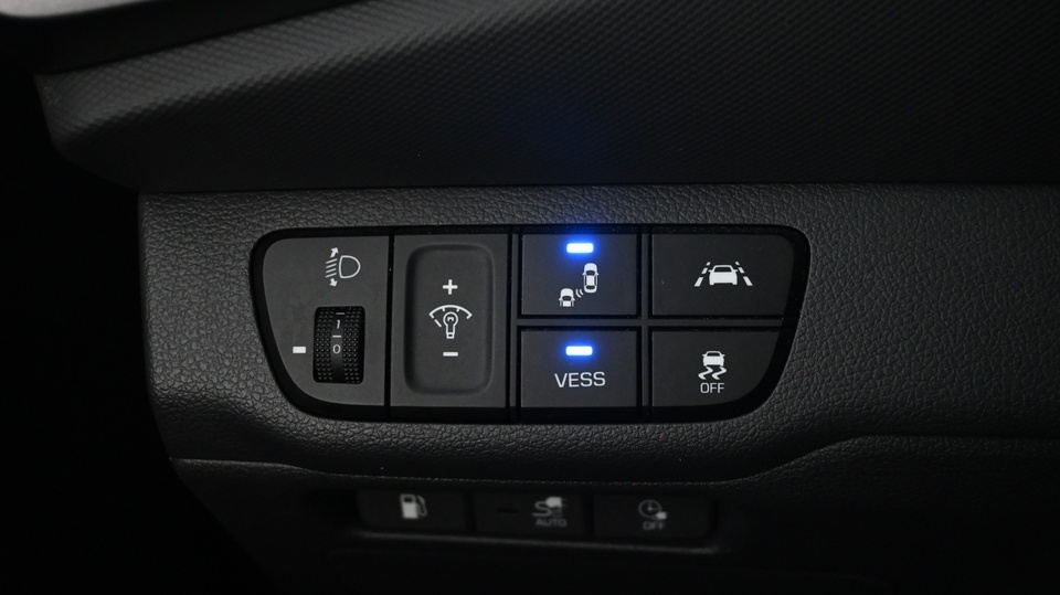 Hyundai IONIQ plug-in vaihtoauto