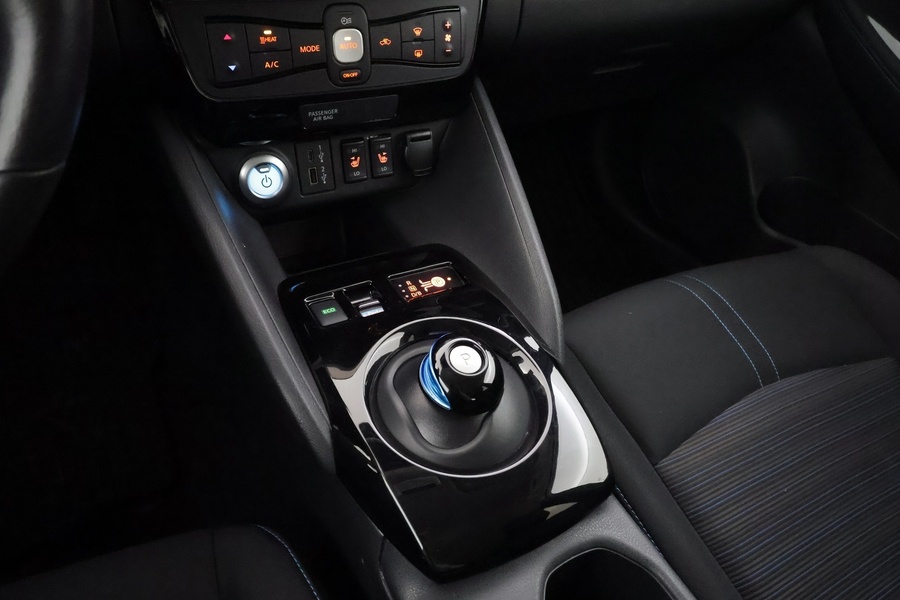 Nissan Leaf vaihtoauto