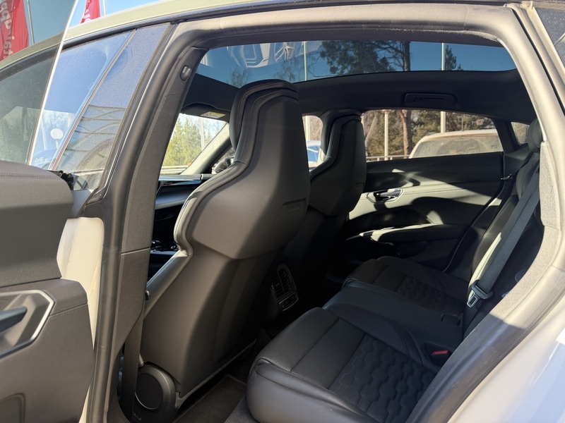 Audi e-tron GT vaihtoauto