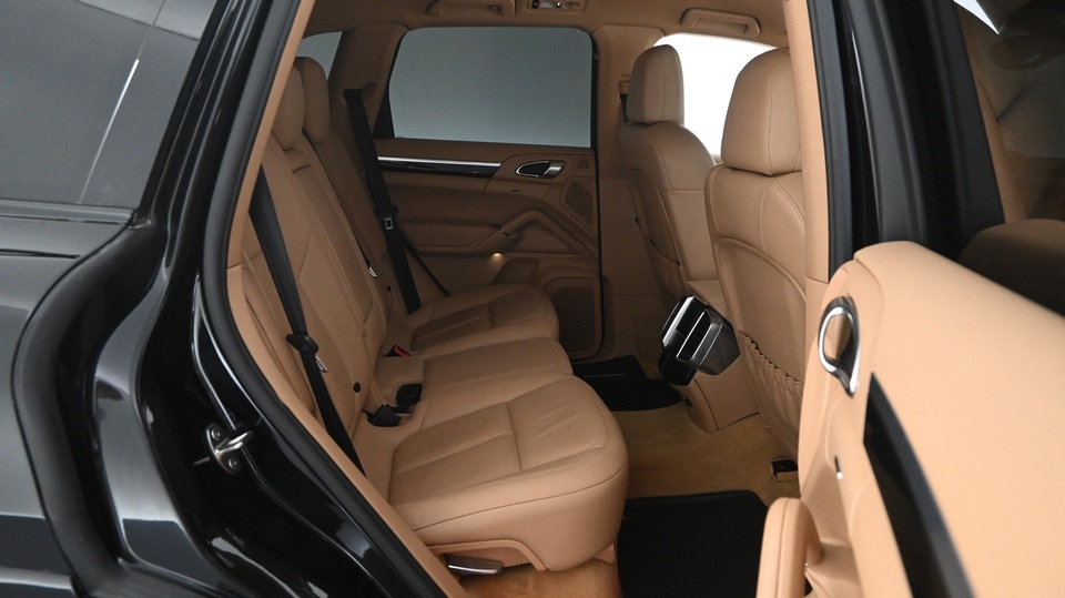 Porsche Cayenne vaihtoauto