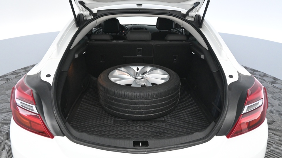 Opel Insignia vaihtoauto