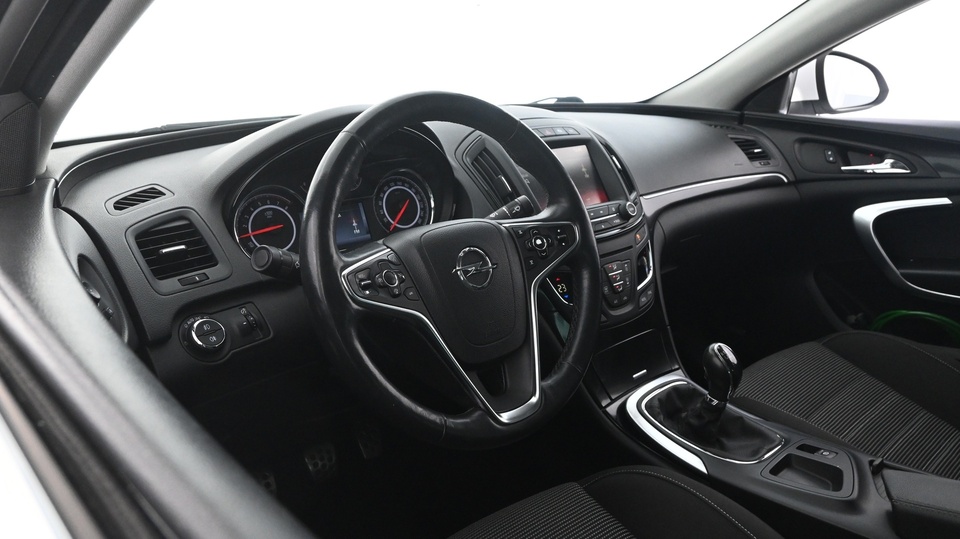 Opel Insignia vaihtoauto