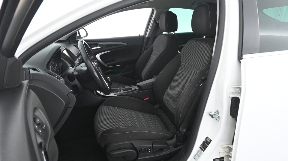 Opel Insignia vaihtoauto