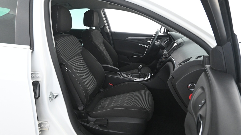 Opel Insignia vaihtoauto