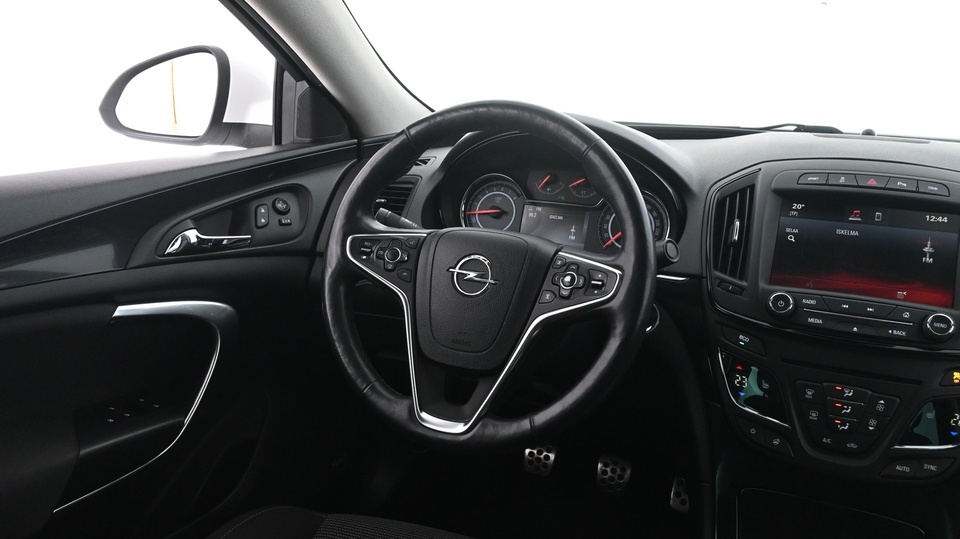 Opel Insignia vaihtoauto
