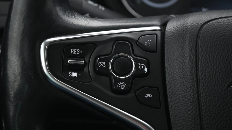 Opel Insignia vaihtoauto