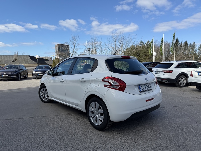 Peugeot 208 vaihtoauto