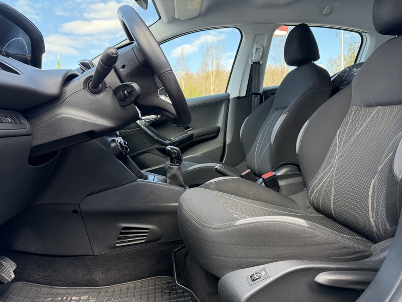 Peugeot 208 vaihtoauto