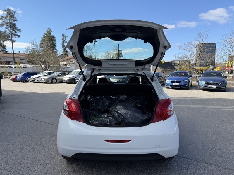 Peugeot 208 vaihtoauto