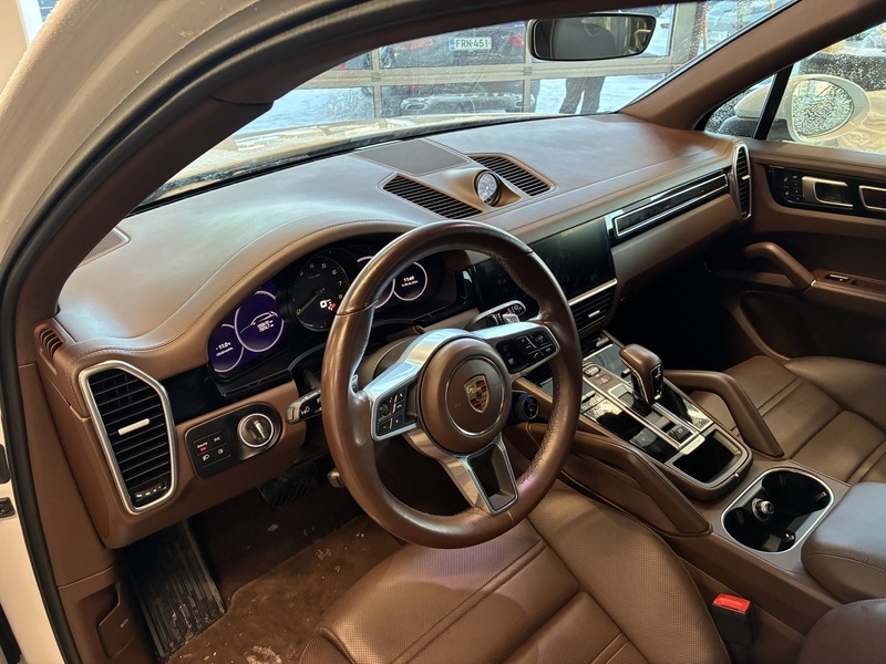 Porsche Cayenne vaihtoauto