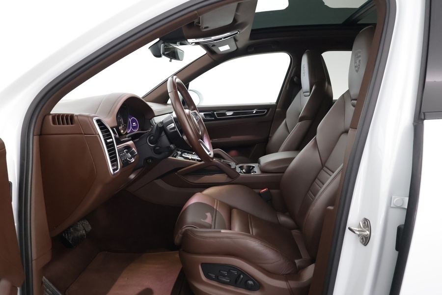 Porsche Cayenne vaihtoauto