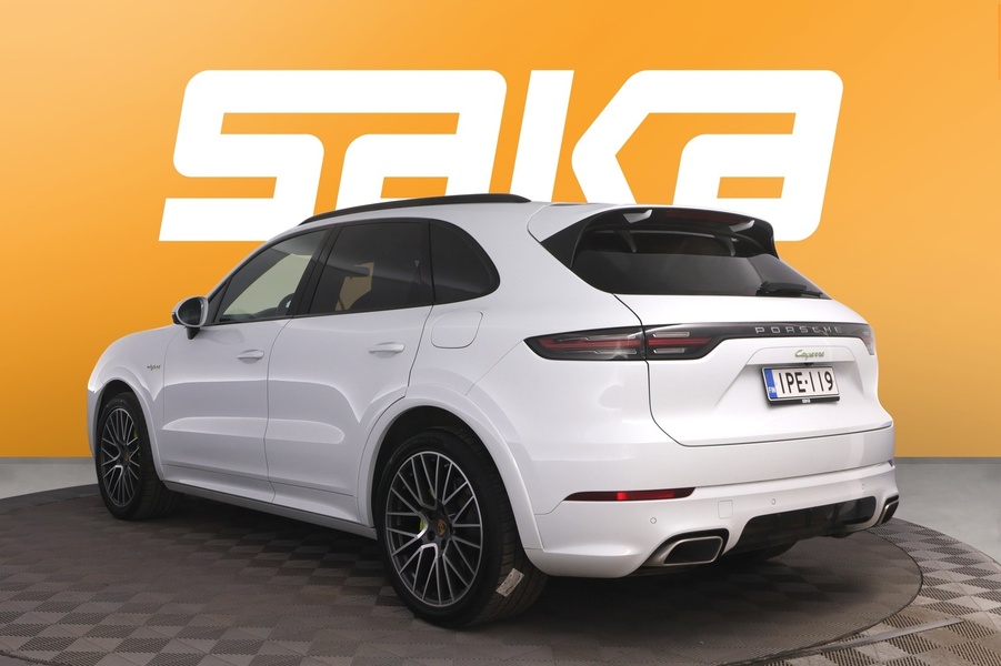 Porsche Cayenne vaihtoauto