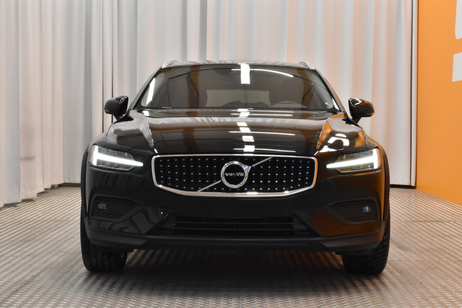 Volvo V60 Cross Country vaihtoauto