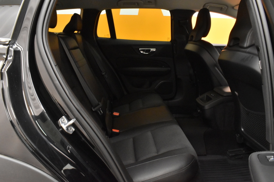 Volvo V60 Cross Country vaihtoauto