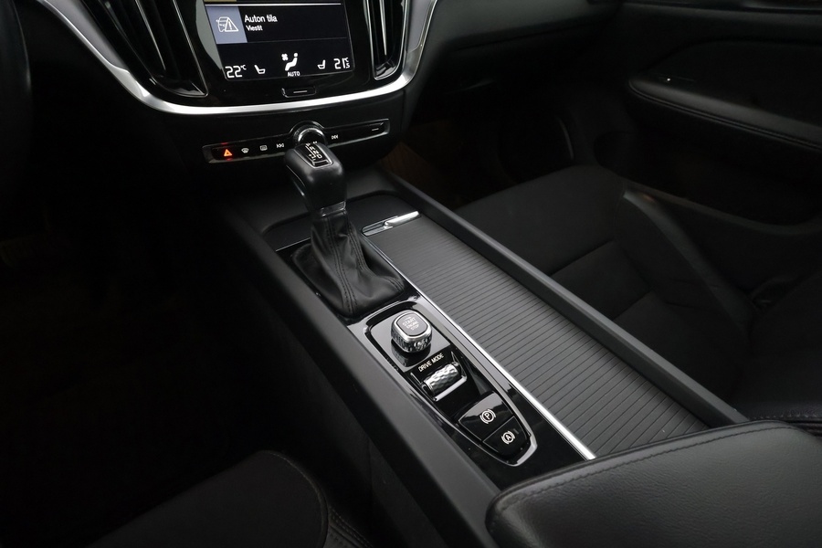Volvo V60 Cross Country vaihtoauto