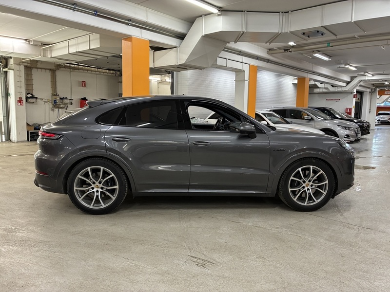 Porsche Cayenne vaihtoauto