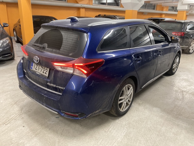 Toyota Auris vaihtoauto