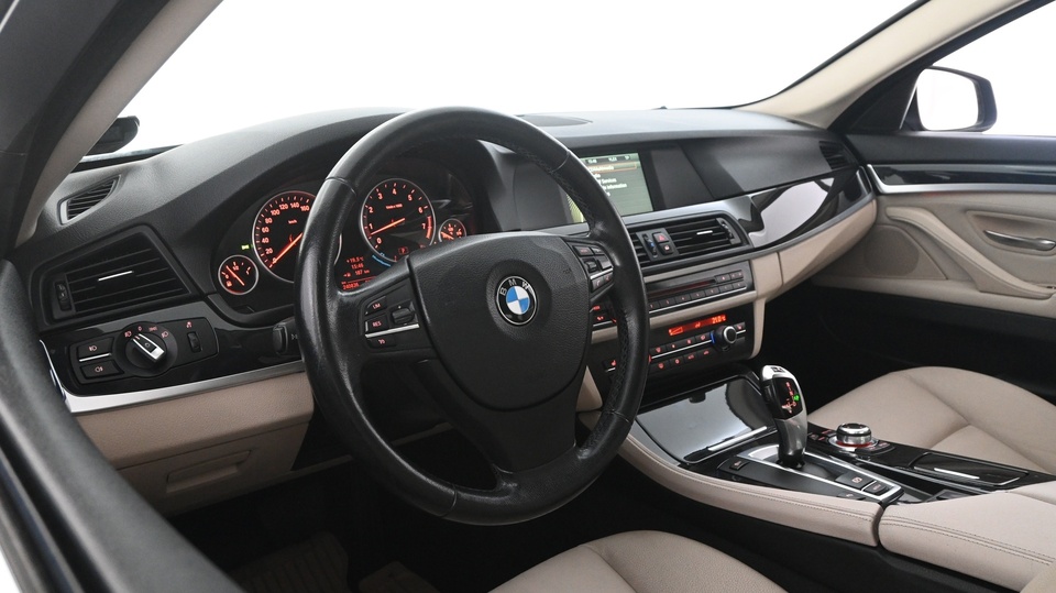 BMW 523 vaihtoauto