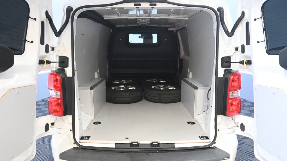 Opel Vivaro vaihtoauto