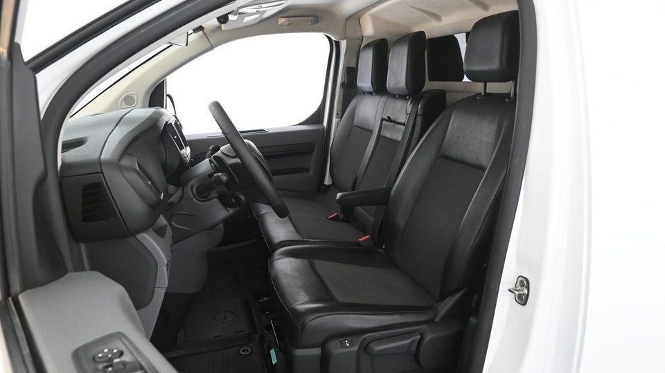 Opel Vivaro vaihtoauto