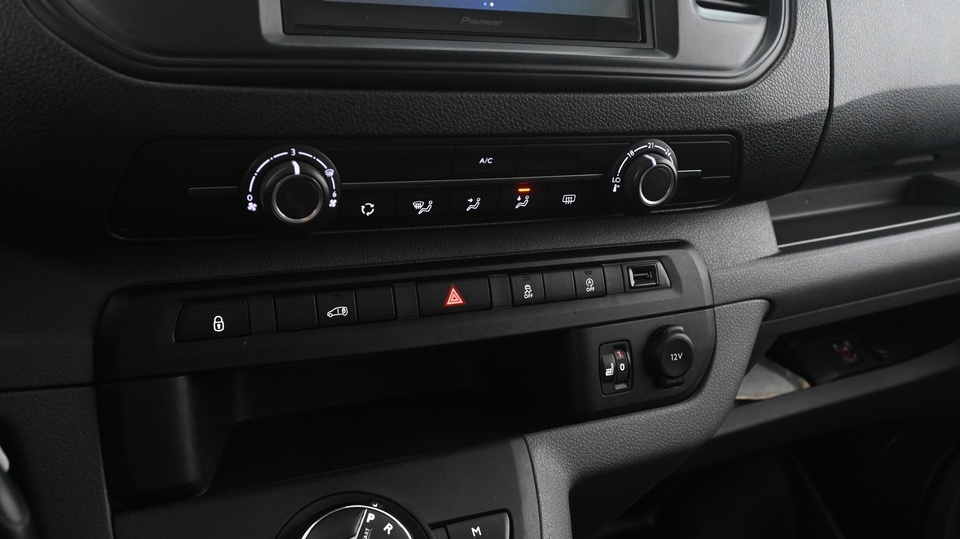 Opel Vivaro vaihtoauto