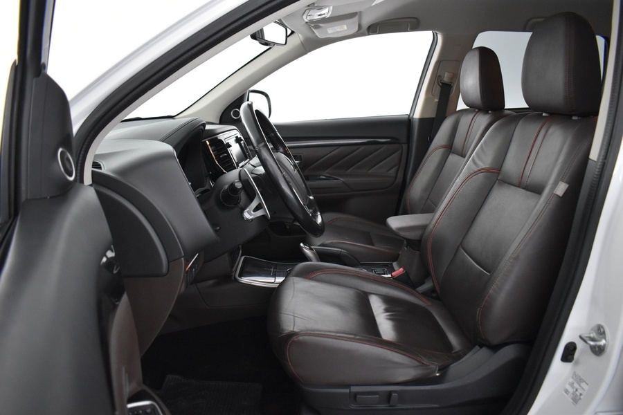 Mitsubishi Outlander vaihtoauto