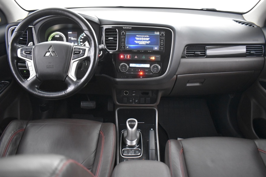 Mitsubishi Outlander vaihtoauto