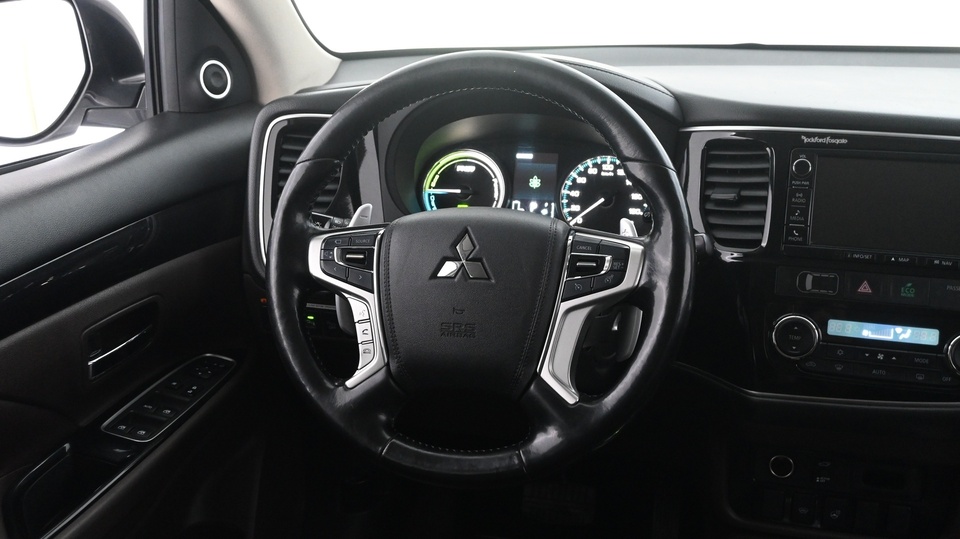 Mitsubishi Outlander PHEV vaihtoauto