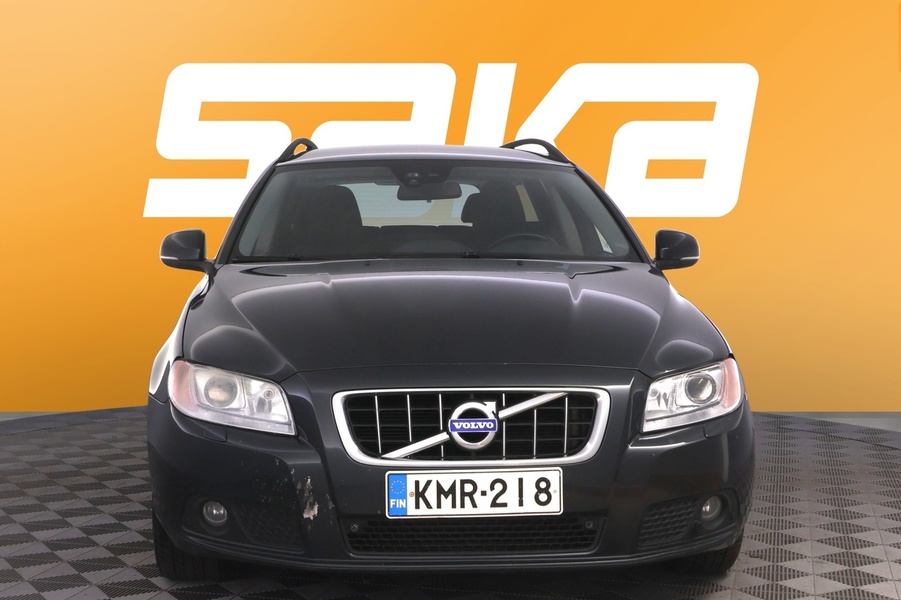 Volvo V70 vaihtoauto