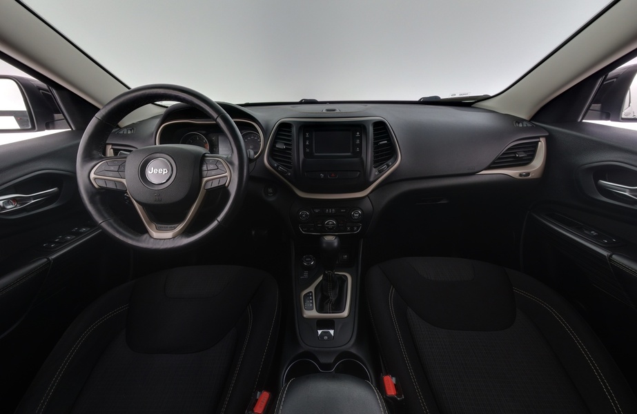 Jeep Cherokee vaihtoauto