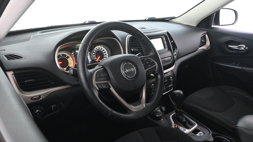 Jeep Cherokee vaihtoauto