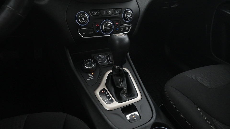 Jeep Cherokee vaihtoauto