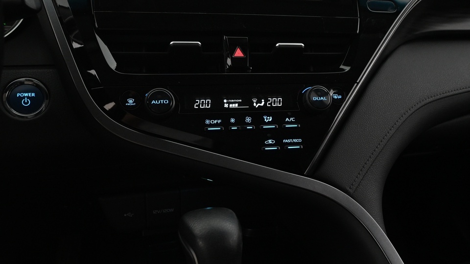 Toyota Camry vaihtoauto