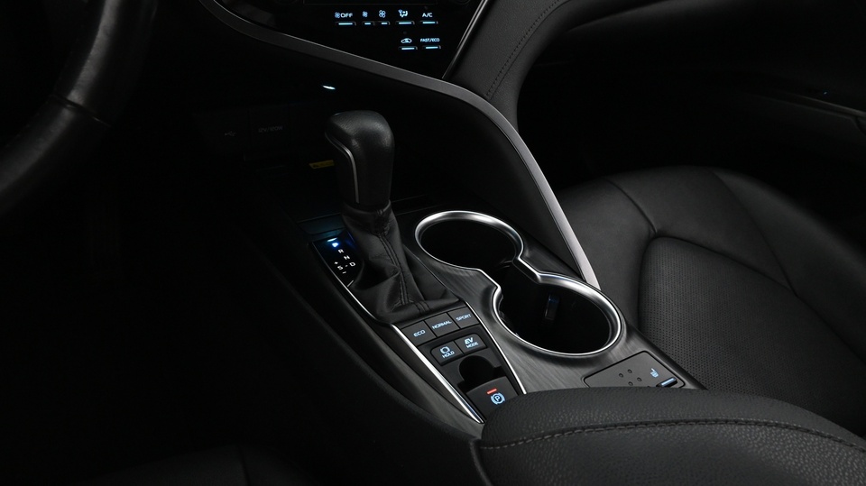 Toyota Camry vaihtoauto