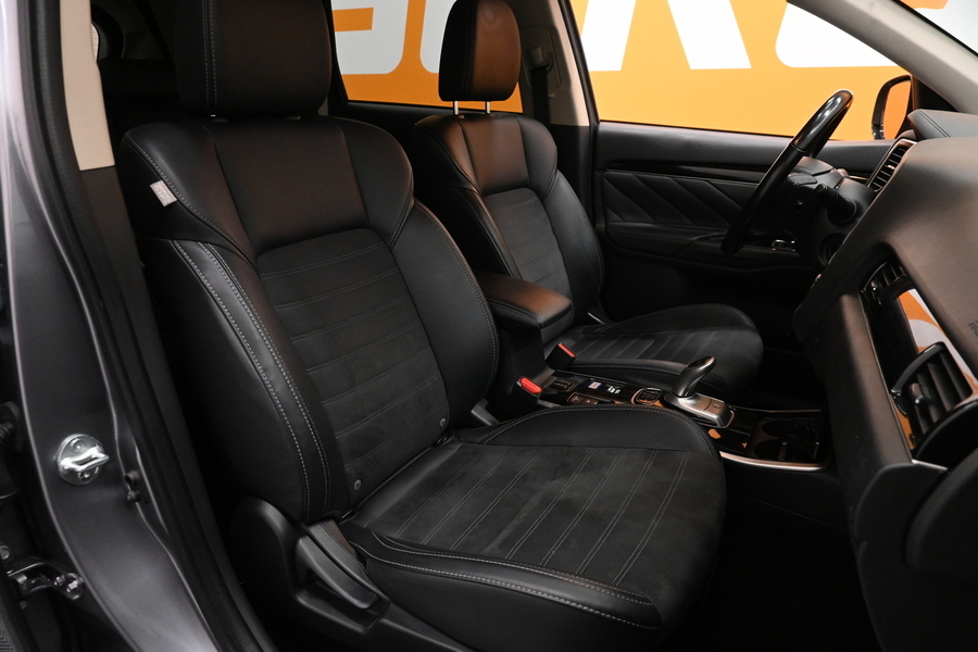 Mitsubishi Outlander PHEV vaihtoauto